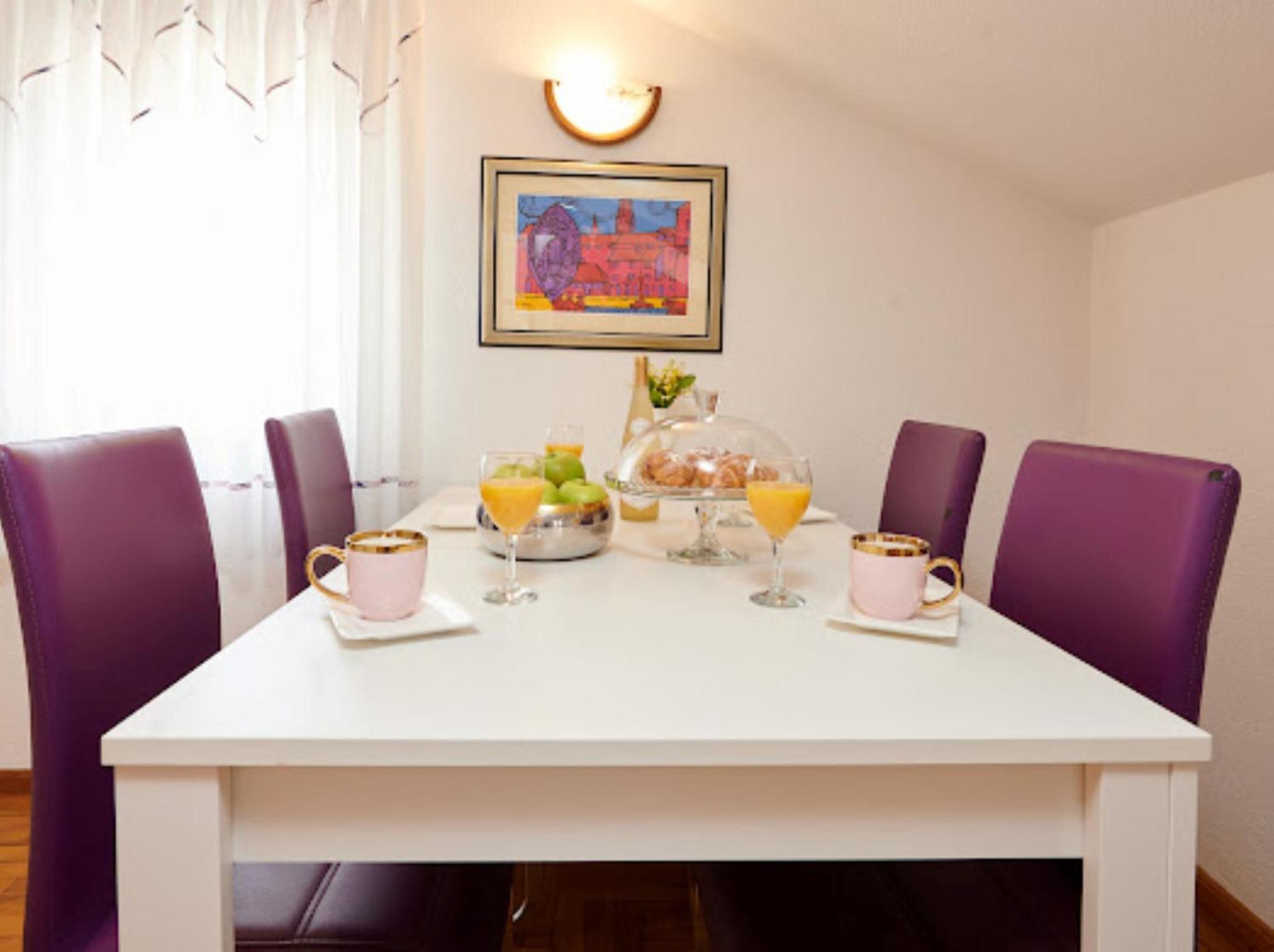 Guesthouse Ana Trogir Old Town Екстер'єр фото