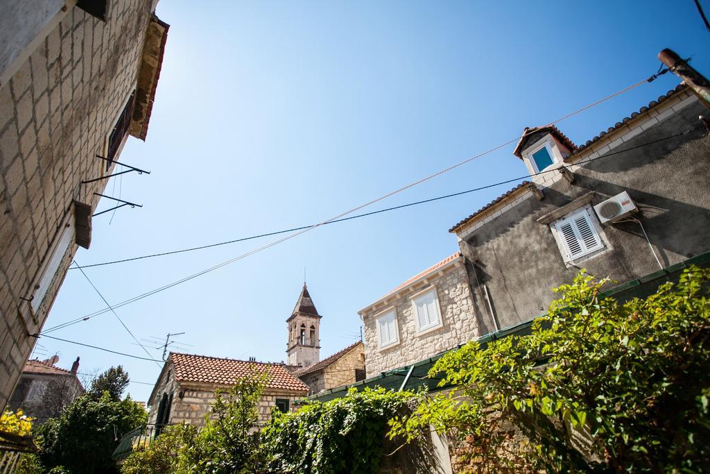 Guesthouse Ana Trogir Old Town Екстер'єр фото